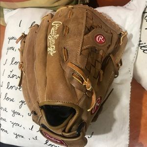 Rawlings Baseball Glove